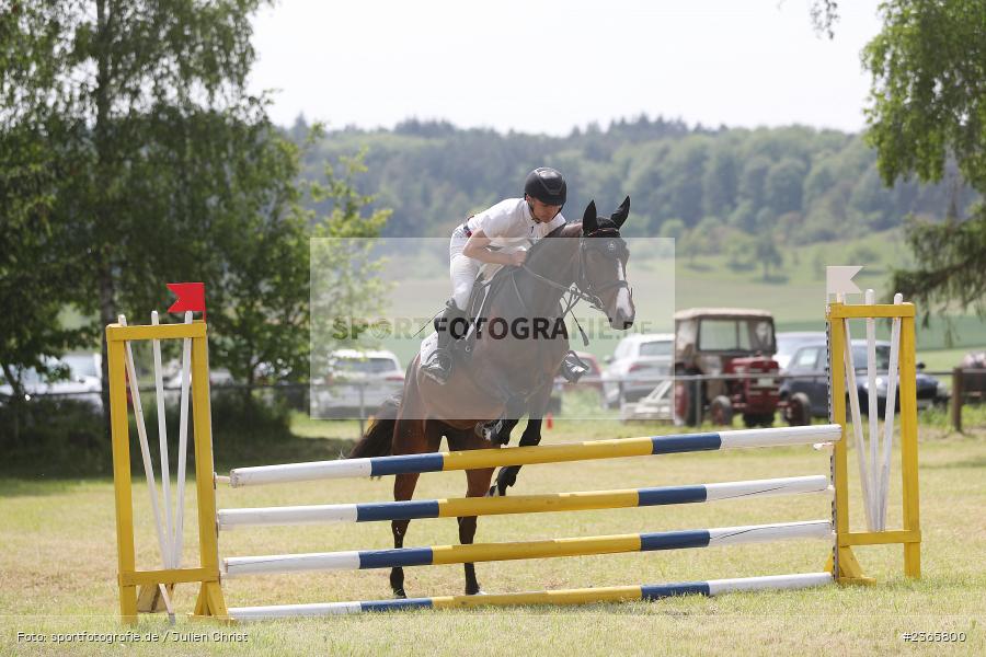 Reit- und Fahrverein e.V., Külsheim, 21.05.2023, sport, action, 06 Springpferdeprüfung Kl.A*, Pferdesport, Reitturnier Külsheim 2023 - Bild-ID: 2365800 Reit- und Fahrverein e.V., Külsheim, 21.05.2023, sport, action, 06 Springpferdeprüfung Kl.A*, Pferdesport, Reitturnier Külsheim 2023 - Bild-ID: 2365800