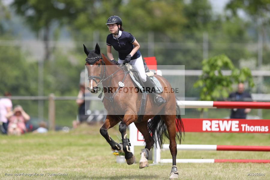 Reit- und Fahrverein e.V., Külsheim, 21.05.2023, sport, action, 03 Springprüfung Kl. A**, Pferdesport, Reitturnier Külsheim 2023 - Bild-ID: 2365846 Reit- und Fahrverein e.V., Külsheim, 21.05.2023, sport, action, 03 Springprüfung Kl. A**, Pferdesport, Reitturnier Külsheim 2023 - Bild-ID: 2365846