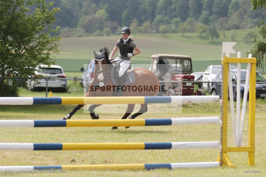 Reit- und Fahrverein e.V., Külsheim, 21.05.2023, sport, action, 03 Springprüfung Kl. A**, Pferdesport, Reitturnier Külsheim 2023 - Bild-ID: 2365896 Reit- und Fahrverein e.V., Külsheim, 21.05.2023, sport, action, 03 Springprüfung Kl. A**, Pferdesport, Reitturnier Külsheim 2023 - Bild-ID: 2365896