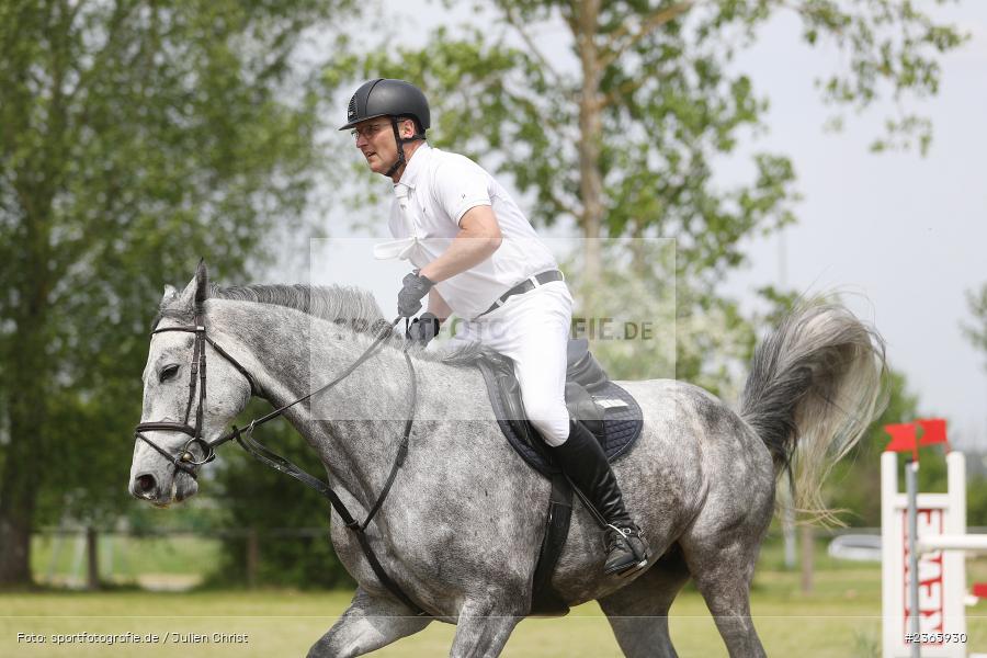 Reit- und Fahrverein e.V., Külsheim, 21.05.2023, sport, action, 03 Springprüfung Kl. A**, Pferdesport, Reitturnier Külsheim 2023 - Bild-ID: 2365930 Reit- und Fahrverein e.V., Külsheim, 21.05.2023, sport, action, 03 Springprüfung Kl. A**, Pferdesport, Reitturnier Külsheim 2023 - Bild-ID: 2365930
