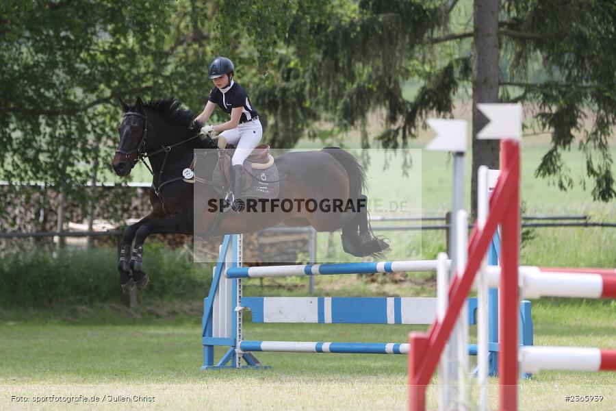 Reit- und Fahrverein e.V., Külsheim, 21.05.2023, sport, action, 03 Springprüfung Kl. A**, Pferdesport, Reitturnier Külsheim 2023 - Bild-ID: 2365939 Reit- und Fahrverein e.V., Külsheim, 21.05.2023, sport, action, 03 Springprüfung Kl. A**, Pferdesport, Reitturnier Külsheim 2023 - Bild-ID: 2365939