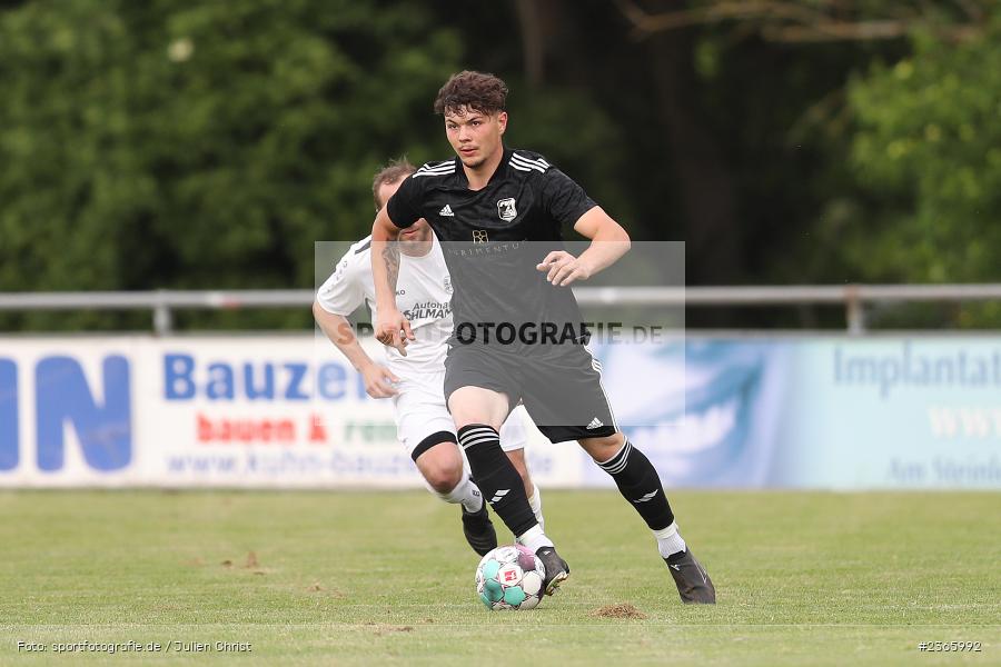 Luca Weber, Sportgelände, Karlburg, 23.05.2023, sport, action, BFV, Fussball, 30. Spieltag, Kreisliga Würzburg, FVSBM, TSV, FV Stetten-Binsfeld-Müdesheim, TSV Karlburg II - Bild-ID: 2365992