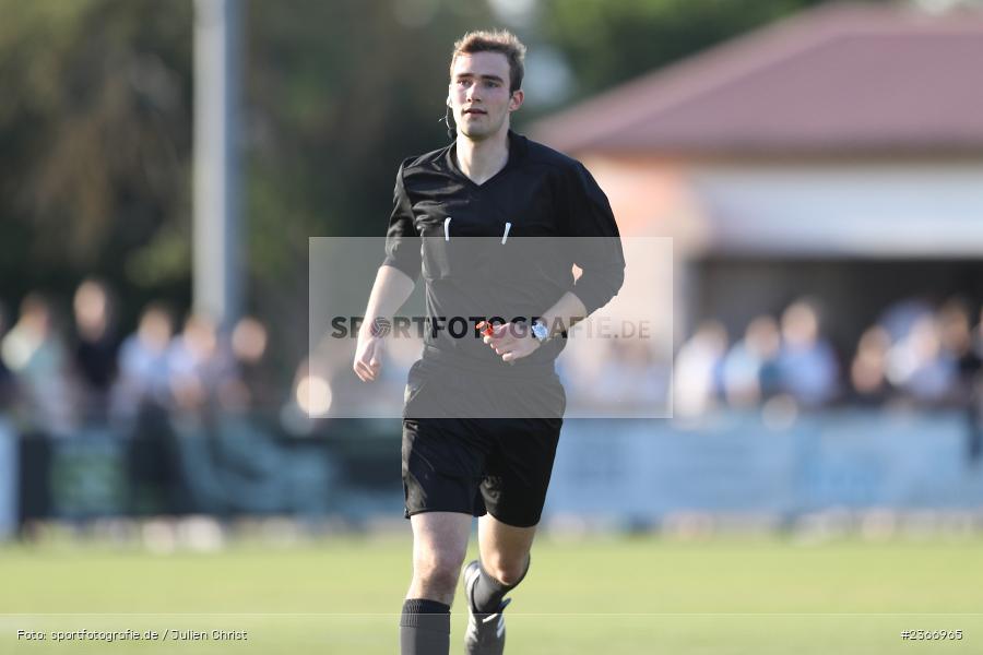 Schiedsrichter, Adrian Schmitzius, Sportgelände, Zellingen, 02.06.2023, sport, action, BFV, Fussball, Relegation, Kreisklasse Würzburg, A Klasse, FVBH, SGRH, FV Bergrothenfels/Hafenlohr, SG Remlingen-Holzkirchen - Bild-ID: 2366965