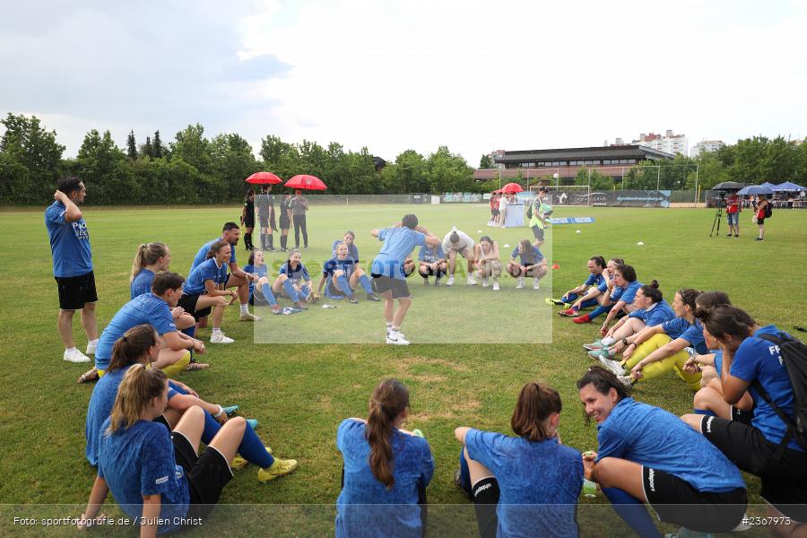 Team, Cagla Korkmaz, Sportpark Heuchelhof, Würzburg, 10.06.2023, sport, action, BFV, Fussball, Finale, BFV-Verbandspokal, FFC, FWK, FFC Wacker München, FC Würzburger Kickers - Bild-ID: 2367973