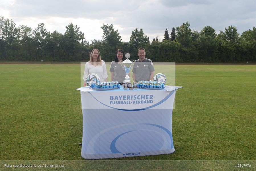 Medaillen, Pokal, Ehrung, Sportpark Heuchelhof, Würzburg, 10.06.2023, sport, action, BFV, Fussball, Finale, BFV-Verbandspokal, FFC, FWK, FFC Wacker München, FC Würzburger Kickers - Bild-ID: 2367976