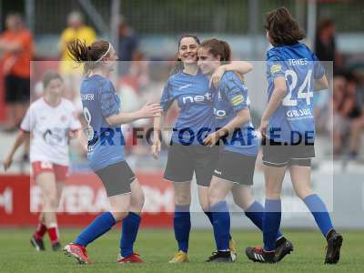 Fotos von FC Würzburger Kickers - FFC Wacker München auf sportfotografie.de