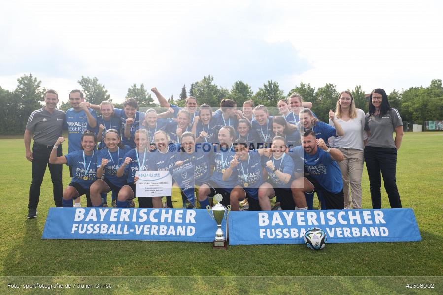Pokal, Team, Sportpark Heuchelhof, Würzburg, 10.06.2023, sport, action, BFV, Fussball, Finale, BFV-Verbandspokal, FFC, FWK, FFC Wacker München, FC Würzburger Kickers - Bild-ID: 2368002