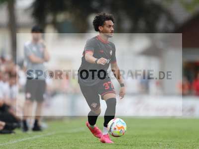 Fotos von TSV Karlburg - FC Würzburger Kickers auf sportfotografie.de