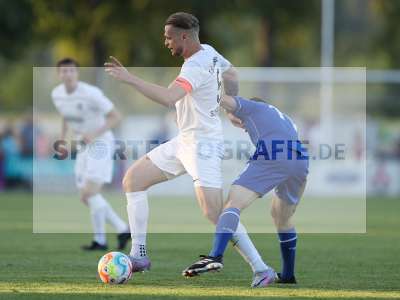 Fotos von TSV Karlburg - Würzburger FV auf sportfotografie.de