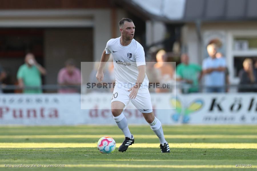 Maurice Kübert, Sportgelände, Karlburg, 14.07.2023, sport, action, BFV, Fussball, 3. Runde, Toto-Pokal, Bayernliga Nord, Landesliga Nord, WFV, TSV, Würzburger FV 04, TSV Karlburg - Bild-ID: 2370045