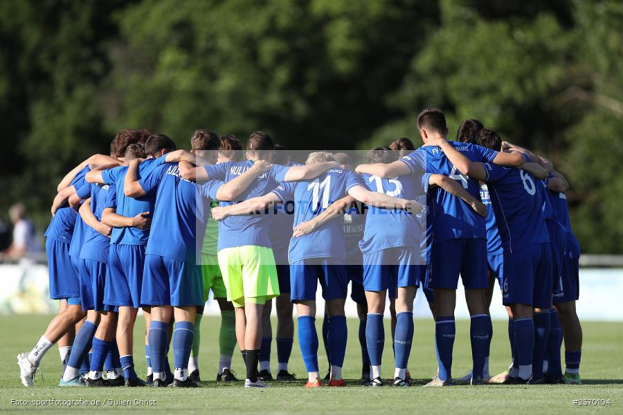 Mannschaftskreis, Sportgelände, Karlburg, 14.07.2023, sport, action, BFV, Fussball, 3. Runde, Toto-Pokal, Bayernliga Nord, Landesliga Nord, WFV, TSV, Würzburger FV 04, TSV Karlburg - Bild-ID: 2370104