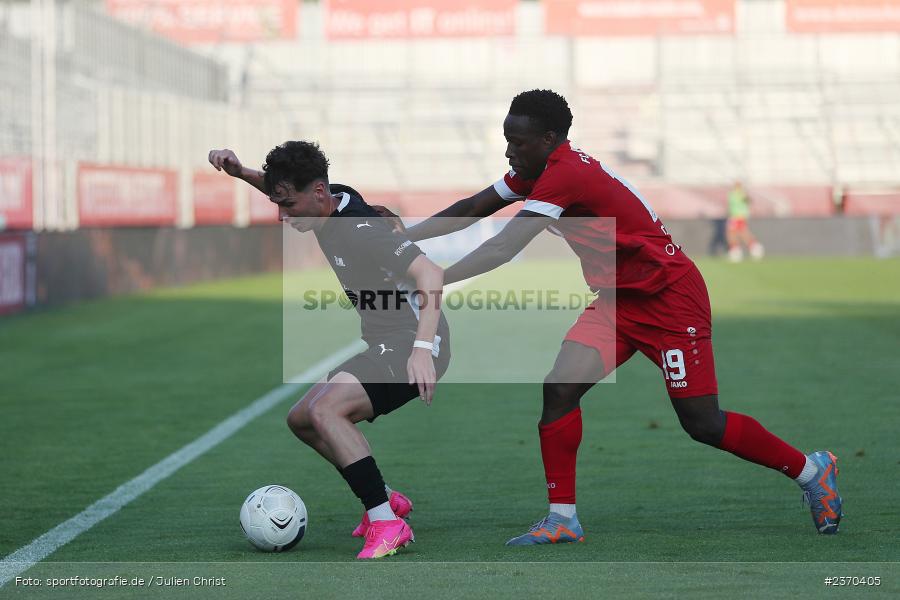 Janis Peter, AKON Arena, Würzburg, 21.07.2023, sport, action, BFV, Fussball, Saison 2023/2024, Regionalliga Bayern, FCM, FWK, FC Memmingen, FC Würzburger Kickers - Bild-ID: 2370405