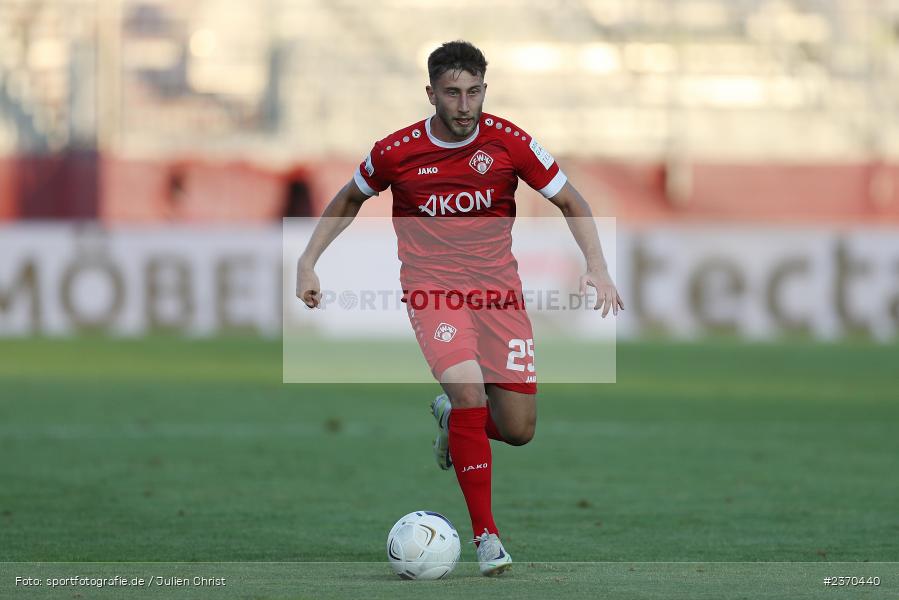 Dominik Meisel, AKON Arena, Würzburg, 21.07.2023, sport, action, BFV, Fussball, Saison 2023/2024, Regionalliga Bayern, FCM, FWK, FC Memmingen, FC Würzburger Kickers - Bild-ID: 2370440