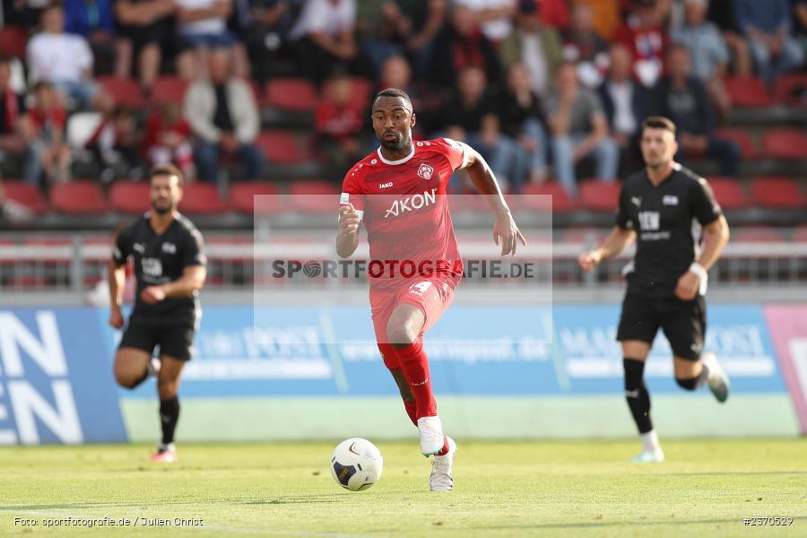 Saliou Sané, AKON Arena, Würzburg, 21.07.2023, sport, action, BFV, Fussball, Saison 2023/2024, Regionalliga Bayern, FCM, FWK, FC Memmingen, FC Würzburger Kickers - Bild-ID: 2370529 Saliou Sané, AKON Arena, Würzburg, 21.07.2023, sport, action, BFV, Fussball, Saison 2023/2024, Regionalliga Bayern, FCM, FWK, FC Memmingen, FC Würzburger Kickers - Bild-ID: 2370529
