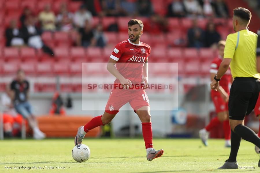 Dardan Karimani, AKON Arena, Würzburg, 21.07.2023, sport, action, BFV, Fussball, Saison 2023/2024, Regionalliga Bayern, FCM, FWK, FC Memmingen, FC Würzburger Kickers - Bild-ID: 2370531 Dardan Karimani, AKON Arena, Würzburg, 21.07.2023, sport, action, BFV, Fussball, Saison 2023/2024, Regionalliga Bayern, FCM, FWK, FC Memmingen, FC Würzburger Kickers - Bild-ID: 2370531