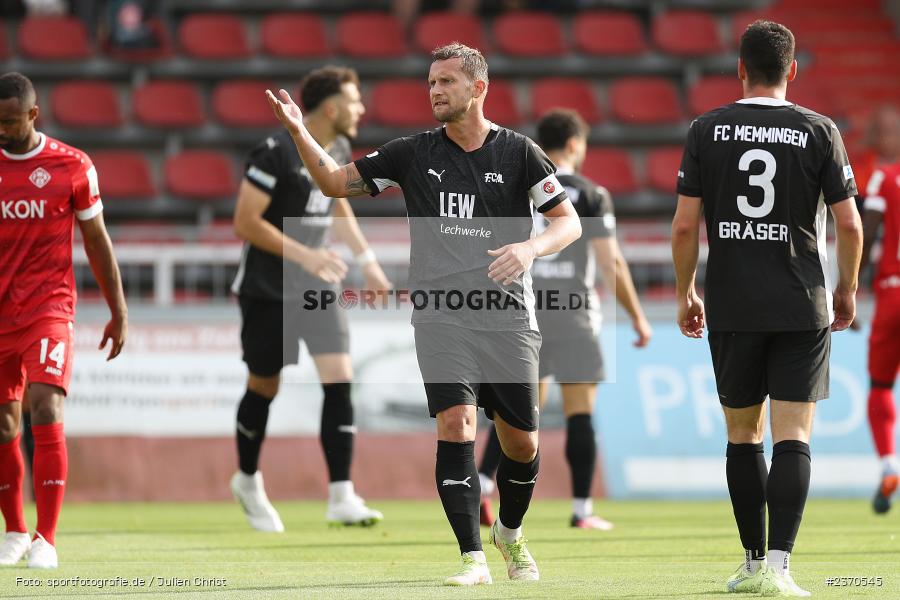 Manuel Konrad, AKON Arena, Würzburg, 21.07.2023, sport, action, BFV, Fussball, Saison 2023/2024, Regionalliga Bayern, FCM, FWK, FC Memmingen, FC Würzburger Kickers - Bild-ID: 2370545