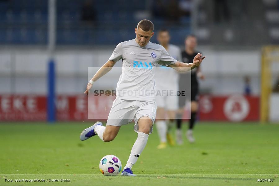Niklas Meyer, Stadion am Schönbusch, Aschaffenburg, 28.07.2023, sport, action, BFV, Fussball, Saison 2023/2024, 2. Spieltag, Regionalliga Bayern, TSV, SVA, TSV Buchbach, SV Viktoria Aschaffenburg - Bild-ID: 2371103