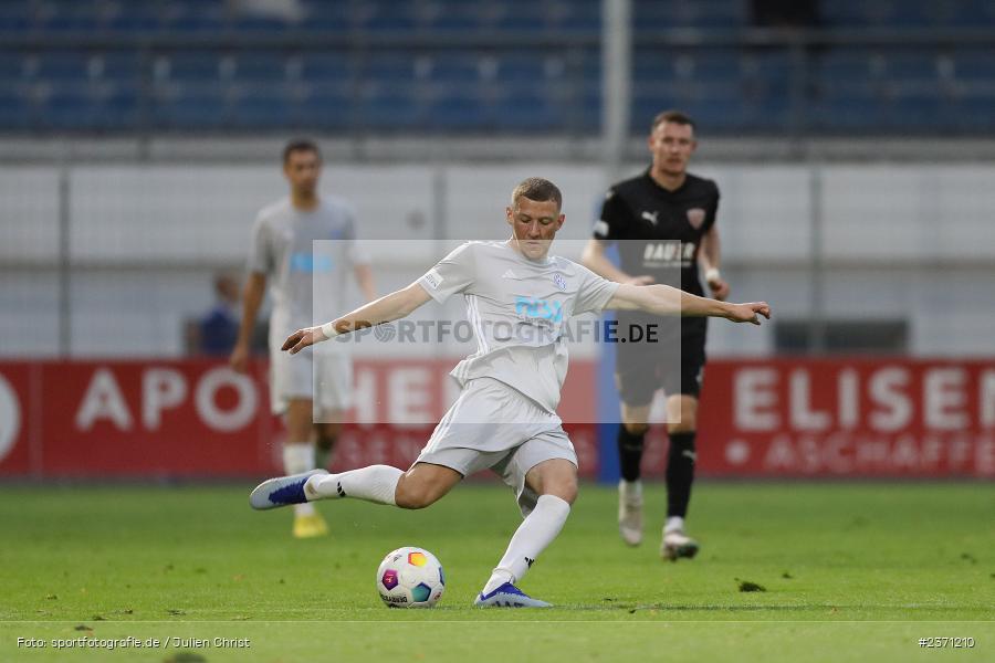 Niklas Meyer, Stadion am Schönbusch, Aschaffenburg, 28.07.2023, sport, action, BFV, Fussball, Saison 2023/2024, 2. Spieltag, Regionalliga Bayern, TSV, SVA, TSV Buchbach, SV Viktoria Aschaffenburg - Bild-ID: 2371210