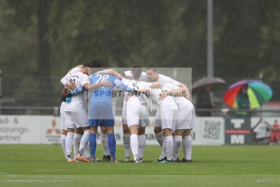 Mannschaftskreis, Sportgelände, Karlburg, 02.08.2023, sport, action, BFV, Fussball, Saison 2023/2024, 1. Runde, Toto-Pokal, Landesliga Nordwest, Bayernliga Nord, FCC, TSV, FC Coburg, TSV Karlburg - Bild-ID: 2372123