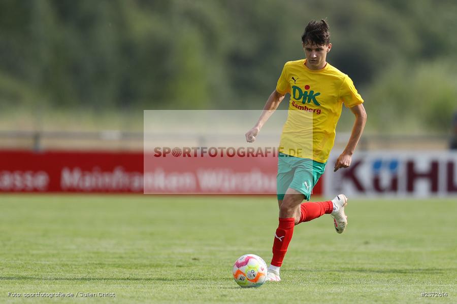 Sebastian Zweyer, Sportgelände, Karlburg, 05.08.2023, sport, action, BFV, Fussball, Saison 2023/2024, 4. Spieltag, Landesliga Nordwest, TSV; DJK, DJK Don Bosco Bamberg, TSV Karlburg - Bild-ID: 2372614