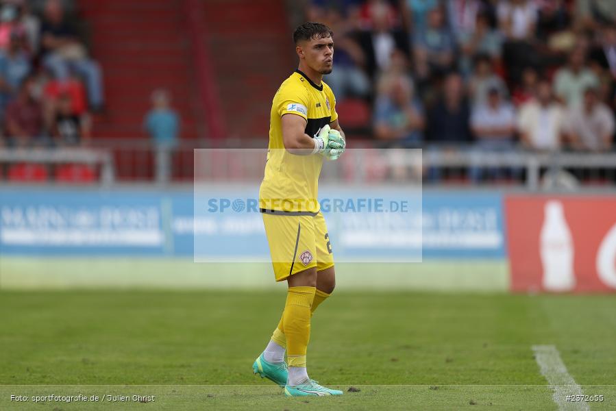 Vincent Friedsam, AKON Arena, Würzburg, 06.08.2023, sport, action, BFV, Fussball, Saison 2023/2024, 3. Spieltag, Regionalliga Bayern, FCB, FWK, FC Bayern München II, FC Würzburger Kickers - Bild-ID: 2372655