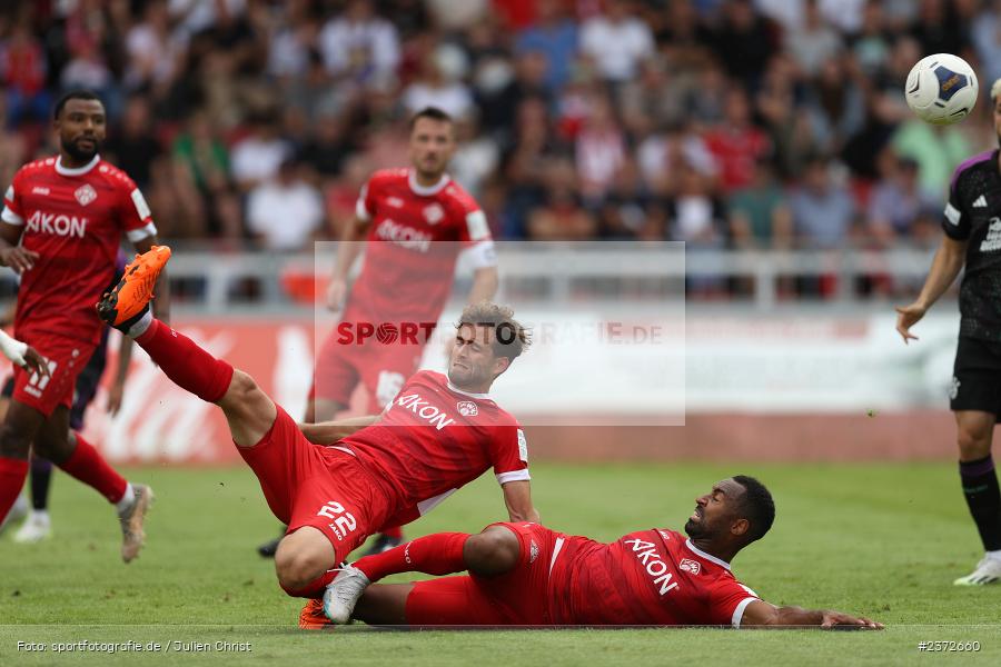 Daniel Hägele, AKON Arena, Würzburg, 06.08.2023, sport, action, BFV, Fussball, Saison 2023/2024, 3. Spieltag, Regionalliga Bayern, FCB, FWK, FC Bayern München II, FC Würzburger Kickers - Bild-ID: 2372660