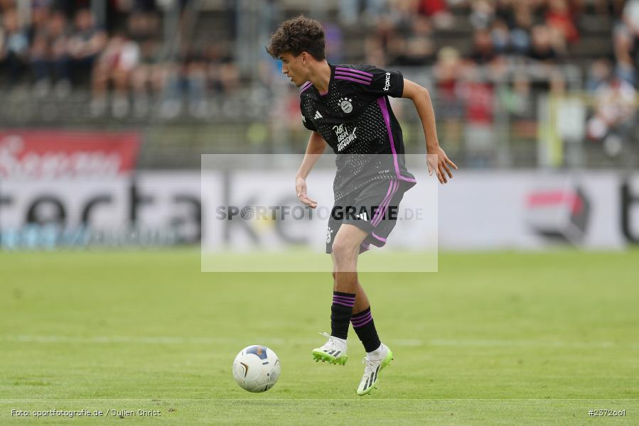 Younes Aitamer, AKON Arena, Würzburg, 06.08.2023, sport, action, BFV, Fussball, Saison 2023/2024, 3. Spieltag, Regionalliga Bayern, FCB, FWK, FC Bayern München II, FC Würzburger Kickers - Bild-ID: 2372661
