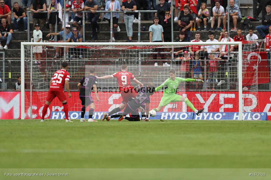 Tim Sausen, AKON Arena, Würzburg, 06.08.2023, sport, action, BFV, Fussball, Saison 2023/2024, 3. Spieltag, Regionalliga Bayern, FCB, FWK, FC Bayern München II, FC Würzburger Kickers - Bild-ID: 2372722