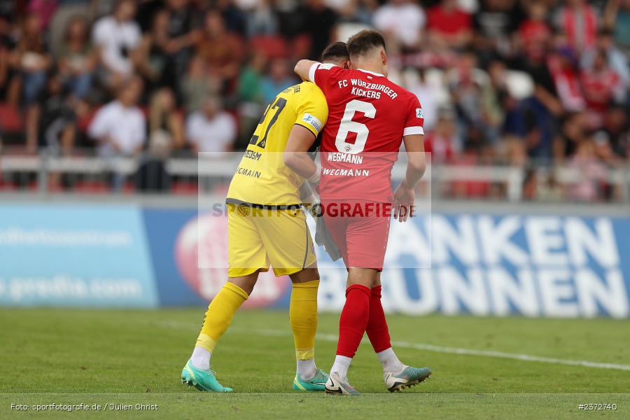 Vincent Friedsam, AKON Arena, Würzburg, 06.08.2023, sport, action, BFV, Fussball, Saison 2023/2024, 3. Spieltag, Regionalliga Bayern, FCB, FWK, FC Bayern München II, FC Würzburger Kickers - Bild-ID: 2372740