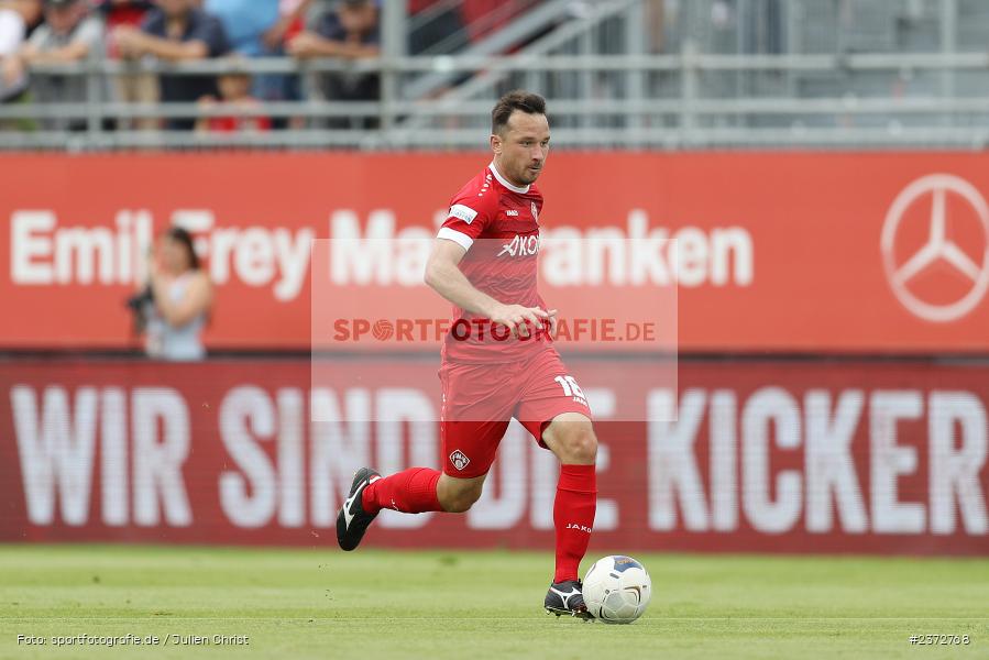 Peter Kurzweg, AKON Arena, Würzburg, 06.08.2023, sport, action, BFV, Fussball, Saison 2023/2024, 3. Spieltag, Regionalliga Bayern, FCB, FWK, FC Bayern München II, FC Würzburger Kickers - Bild-ID: 2372768