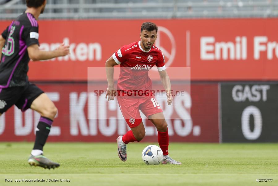 Dardan Karimani, AKON Arena, Würzburg, 06.08.2023, sport, action, BFV, Fussball, Saison 2023/2024, 3. Spieltag, Regionalliga Bayern, FCB, FWK, FC Bayern München II, FC Würzburger Kickers - Bild-ID: 2372777 Dardan Karimani, AKON Arena, Würzburg, 06.08.2023, sport, action, BFV, Fussball, Saison 2023/2024, 3. Spieltag, Regionalliga Bayern, FCB, FWK, FC Bayern München II, FC Würzburger Kickers - Bild-ID: 2372777