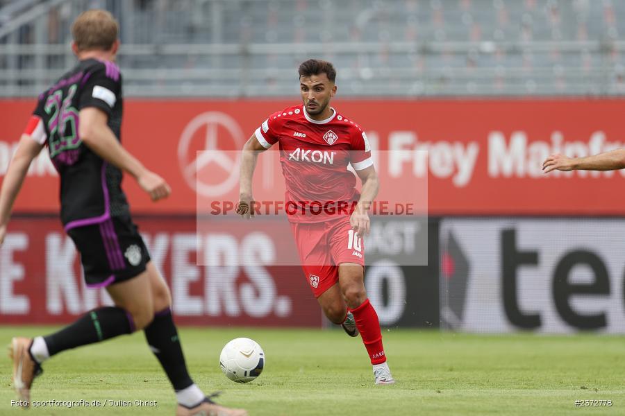 Dardan Karimani, AKON Arena, Würzburg, 06.08.2023, sport, action, BFV, Fussball, Saison 2023/2024, 3. Spieltag, Regionalliga Bayern, FCB, FWK, FC Bayern München II, FC Würzburger Kickers - Bild-ID: 2372778 Dardan Karimani, AKON Arena, Würzburg, 06.08.2023, sport, action, BFV, Fussball, Saison 2023/2024, 3. Spieltag, Regionalliga Bayern, FCB, FWK, FC Bayern München II, FC Würzburger Kickers - Bild-ID: 2372778