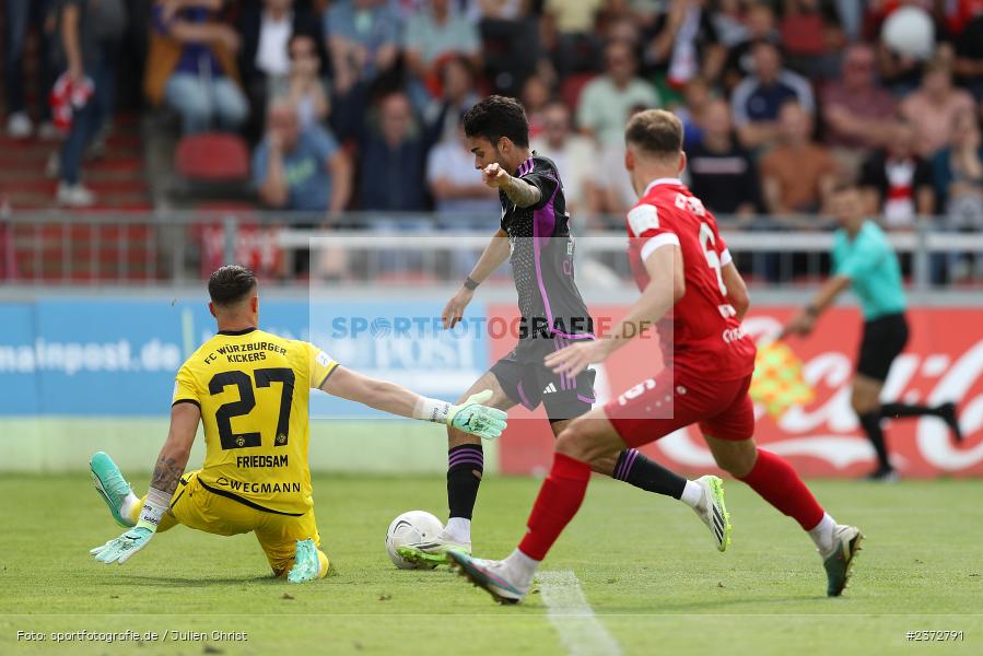 Lucas Fernando Copado Schrobenhauser, AKON Arena, Würzburg, 06.08.2023, sport, action, BFV, Fussball, Saison 2023/2024, 3. Spieltag, Regionalliga Bayern, FCB, FWK, FC Bayern München II, FC Würzburger Kickers - Bild-ID: 2372791 Lucas Fernando Copado Schrobenhauser, AKON Arena, Würzburg, 06.08.2023, sport, action, BFV, Fussball, Saison 2023/2024, 3. Spieltag, Regionalliga Bayern, FCB, FWK, FC Bayern München II, FC Würzburger Kickers - Bild-ID: 2372791