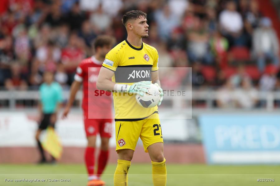 Vincent Friedsam, AKON Arena, Würzburg, 06.08.2023, sport, action, BFV, Fussball, Saison 2023/2024, 3. Spieltag, Regionalliga Bayern, FCB, FWK, FC Bayern München II, FC Würzburger Kickers - Bild-ID: 2372794