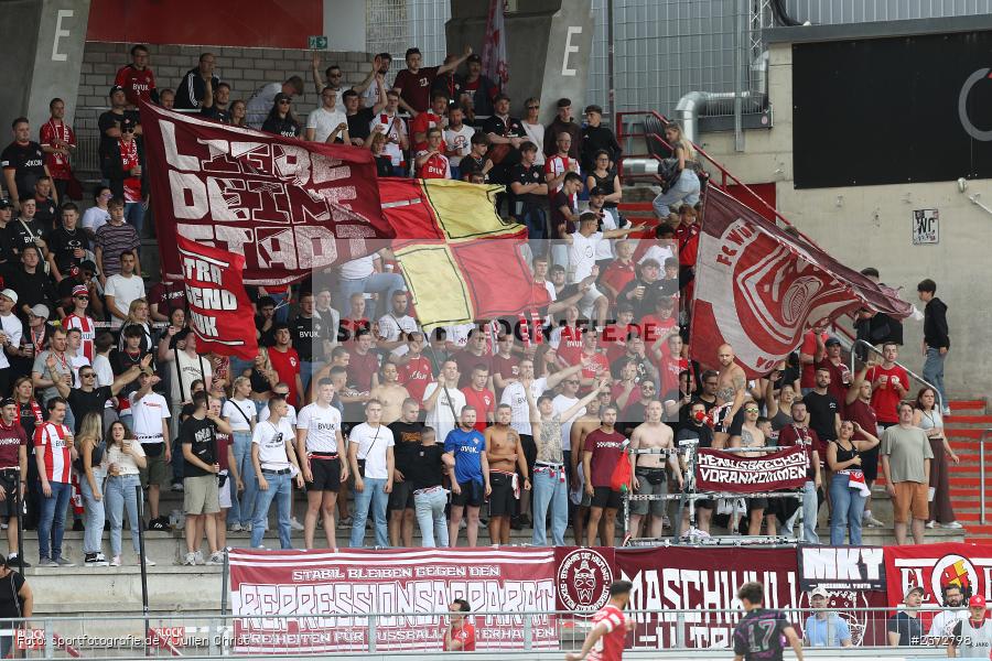 AKON Arena, Würzburg, 06.08.2023, sport, action, BFV, Fussball, Saison 2023/2024, 3. Spieltag, Regionalliga Bayern, FCB, FWK, FC Bayern München II, FC Würzburger Kickers - Bild-ID: 2372798