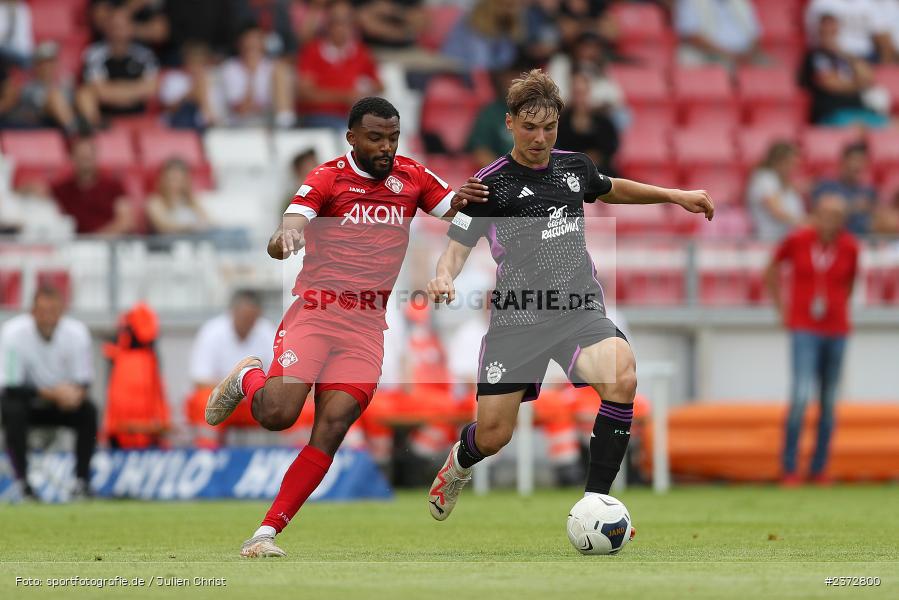 Max Scholze, AKON Arena, Würzburg, 06.08.2023, sport, action, BFV, Fussball, Saison 2023/2024, 3. Spieltag, Regionalliga Bayern, FCB, FWK, FC Bayern München II, FC Würzburger Kickers - Bild-ID: 2372800