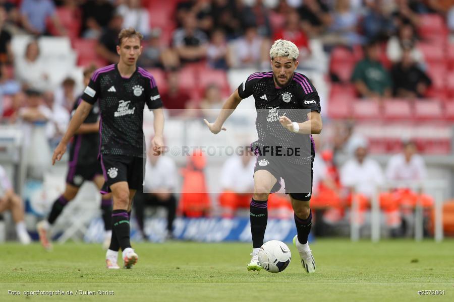 Dion Berisha, AKON Arena, Würzburg, 06.08.2023, sport, action, BFV, Fussball, Saison 2023/2024, 3. Spieltag, Regionalliga Bayern, FCB, FWK, FC Bayern München II, FC Würzburger Kickers - Bild-ID: 2372801