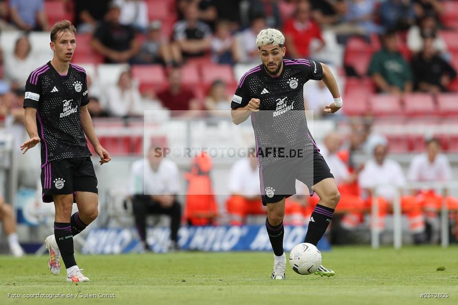 Dion Berisha, AKON Arena, Würzburg, 06.08.2023, sport, action, BFV, Fussball, Saison 2023/2024, 3. Spieltag, Regionalliga Bayern, FCB, FWK, FC Bayern München II, FC Würzburger Kickers - Bild-ID: 2372803