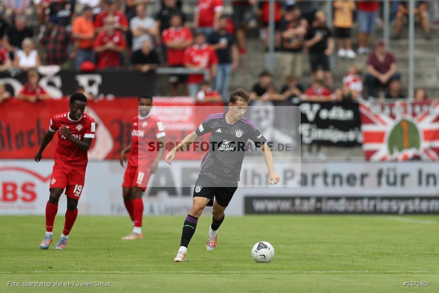 Lovro Zvonarek, AKON Arena, Würzburg, 06.08.2023, sport, action, BFV, Fussball, Saison 2023/2024, 3. Spieltag, Regionalliga Bayern, FCB, FWK, FC Bayern München II, FC Würzburger Kickers - Bild-ID: 2372807