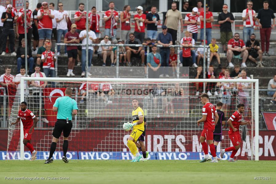 Vincent Friedsam, AKON Arena, Würzburg, 06.08.2023, sport, action, BFV, Fussball, Saison 2023/2024, 3. Spieltag, Regionalliga Bayern, FCB, FWK, FC Bayern München II, FC Würzburger Kickers - Bild-ID: 2372821