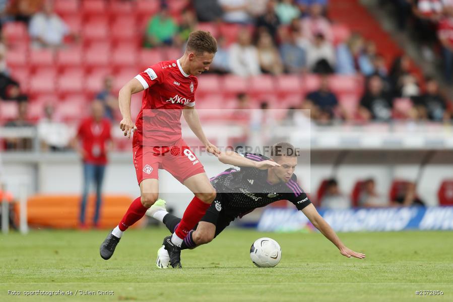 Fabian Wessig, AKON Arena, Würzburg, 06.08.2023, sport, action, BFV, Fussball, Saison 2023/2024, 3. Spieltag, Regionalliga Bayern, FCB, FWK, FC Bayern München II, FC Würzburger Kickers - Bild-ID: 2372856
