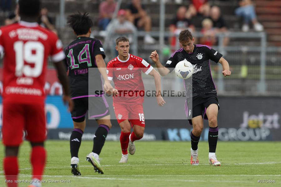 Lovro Zvonarek, AKON Arena, Würzburg, 06.08.2023, sport, action, BFV, Fussball, Saison 2023/2024, 3. Spieltag, Regionalliga Bayern, FCB, FWK, FC Bayern München II, FC Würzburger Kickers - Bild-ID: 2372864
