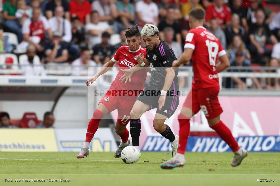 Dion Berisha, AKON Arena, Würzburg, 06.08.2023, sport, action, BFV, Fussball, Saison 2023/2024, 3. Spieltag, Regionalliga Bayern, FCB, FWK, FC Bayern München II, FC Würzburger Kickers - Bild-ID: 2372870