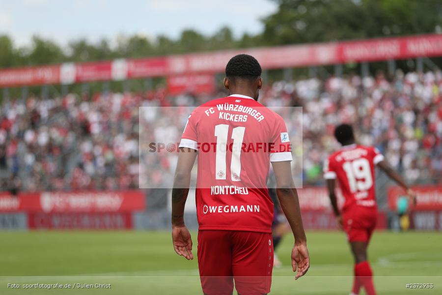 Fabrice Montcheu, AKON Arena, Würzburg, 06.08.2023, sport, action, BFV, Fussball, Saison 2023/2024, 3. Spieltag, Regionalliga Bayern, FCB, FWK, FC Bayern München II, FC Würzburger Kickers - Bild-ID: 2372933