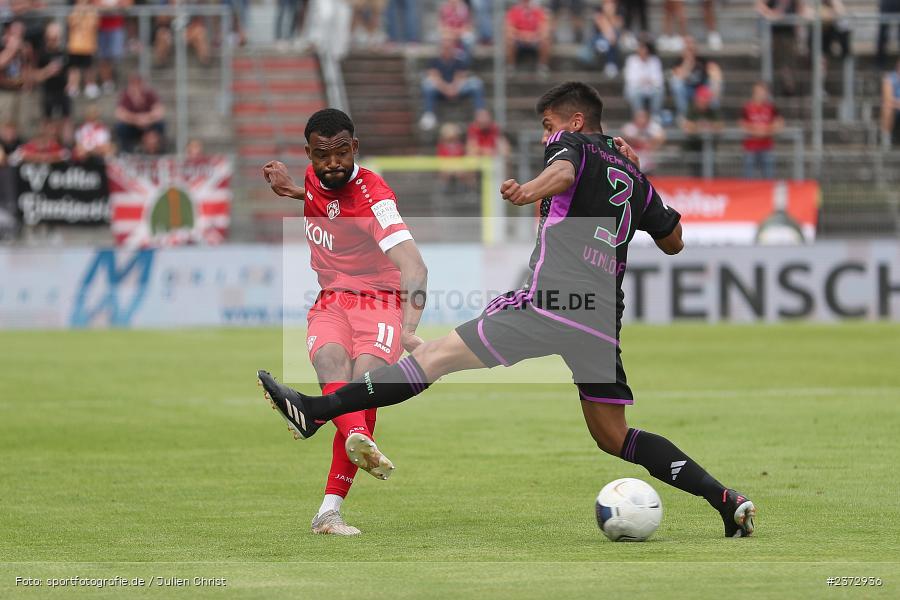 Fabrice Montcheu, AKON Arena, Würzburg, 06.08.2023, sport, action, BFV, Fussball, Saison 2023/2024, 3. Spieltag, Regionalliga Bayern, FCB, FWK, FC Bayern München II, FC Würzburger Kickers - Bild-ID: 2372936 Fabrice Montcheu, AKON Arena, Würzburg, 06.08.2023, sport, action, BFV, Fussball, Saison 2023/2024, 3. Spieltag, Regionalliga Bayern, FCB, FWK, FC Bayern München II, FC Würzburger Kickers - Bild-ID: 2372936