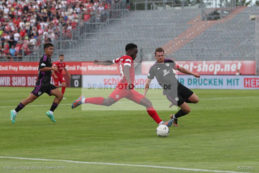 Benjika Caciel, AKON Arena, Würzburg, 06.08.2023, sport, action, BFV, Fussball, Saison 2023/2024, 3. Spieltag, Regionalliga Bayern, FCB, FWK, FC Bayern München II, FC Würzburger Kickers - Bild-ID: 2372942