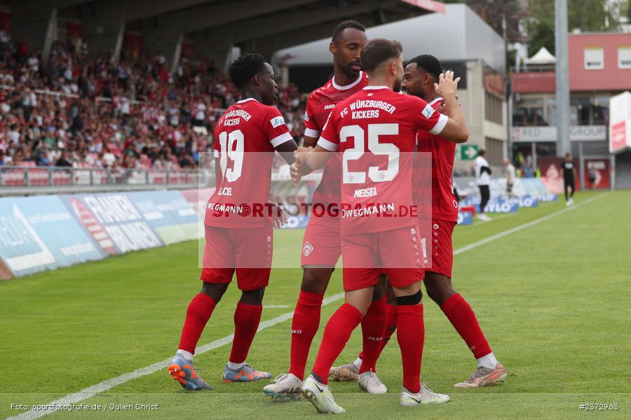 Benjika Caciel, AKON Arena, Würzburg, 06.08.2023, sport, action, BFV, Fussball, Saison 2023/2024, 3. Spieltag, Regionalliga Bayern, FCB, FWK, FC Bayern München II, FC Würzburger Kickers - Bild-ID: 2372963