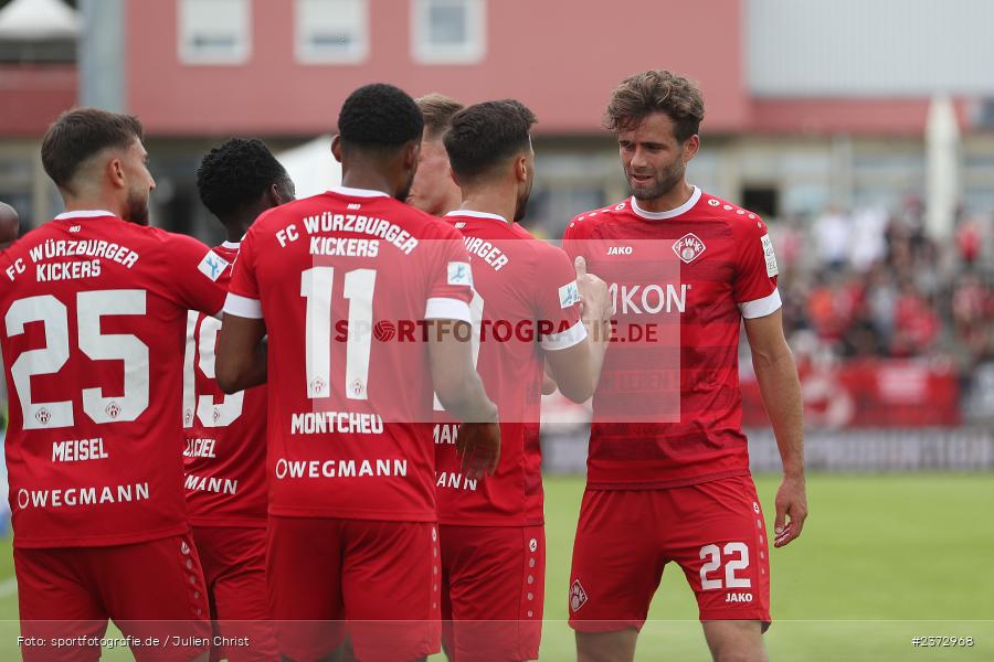 Daniel Hägele, AKON Arena, Würzburg, 06.08.2023, sport, action, BFV, Fussball, Saison 2023/2024, 3. Spieltag, Regionalliga Bayern, FCB, FWK, FC Bayern München II, FC Würzburger Kickers - Bild-ID: 2372968