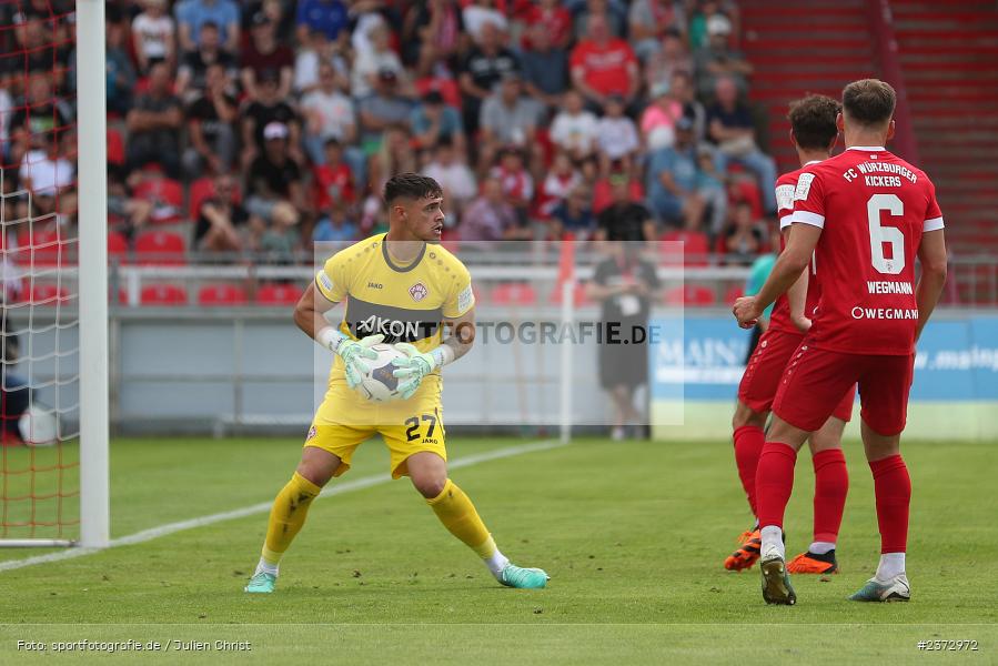 Vincent Friedsam, AKON Arena, Würzburg, 06.08.2023, sport, action, BFV, Fussball, Saison 2023/2024, 3. Spieltag, Regionalliga Bayern, FCB, FWK, FC Bayern München II, FC Würzburger Kickers - Bild-ID: 2372972