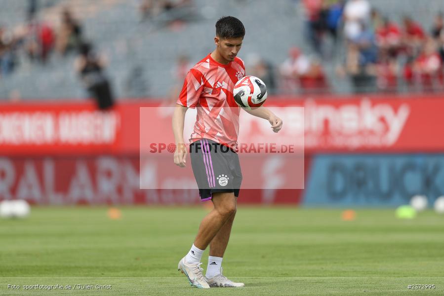 AKON Arena, Würzburg, 06.08.2023, sport, action, BFV, Fussball, Saison 2023/2024, 3. Spieltag, Regionalliga Bayern, FCB, FWK, FC Bayern München II, FC Würzburger Kickers - Bild-ID: 2372995